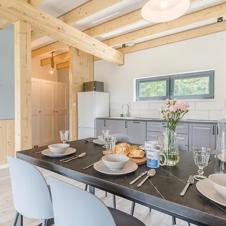 Dom wakacyjny Morskie Dog Frindly *